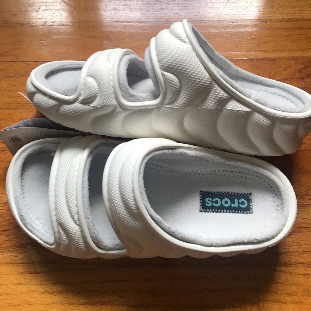 NEW Crocs cozzzy slides sold out